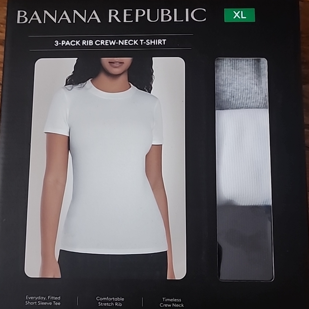 Banana Republic Women's Classic White Crew-Neck Tee